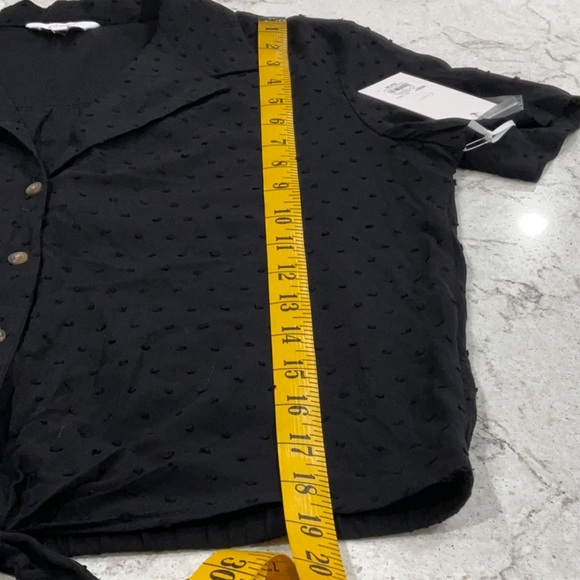 Candie’s Black blouse with short sleeve collar with buttons on front - Picture 10 of 11